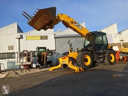 JCB (telescopic cranes)