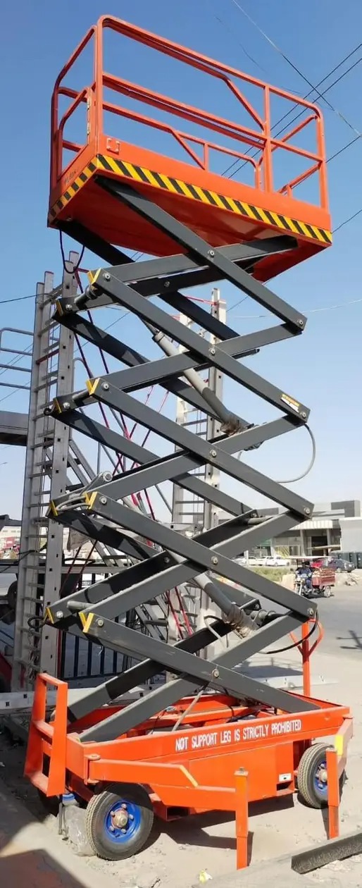 Renting a scissor lift of 12 meters and 16 meters in Dammam, Jubail, Qitaif - image 3
