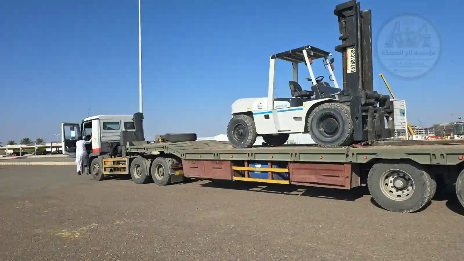 Renting a scissor lift of 12 meters and 16 meters in Mecca and Medina - image 3