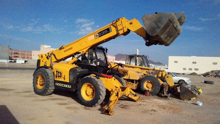 JCB 4 ton telescopic crane - image 7