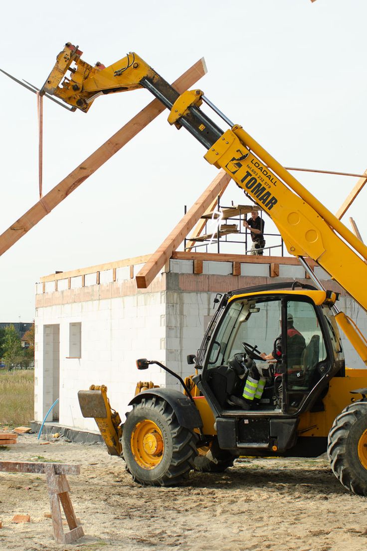 JCB 3 ton telescopic crane - image 3