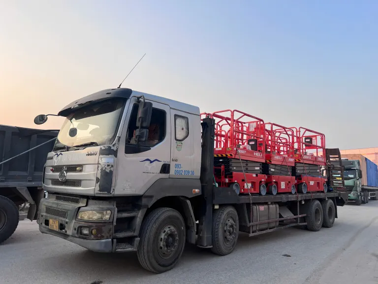 Scissor lift 12m 16m 12m 14m rental Electricity - image 3