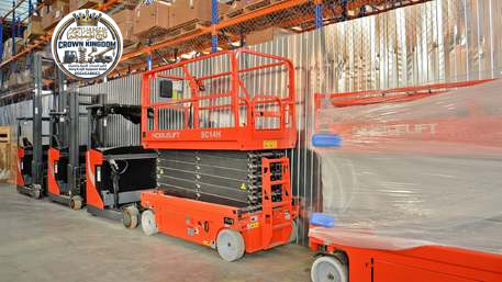 12 meter scissor lift for rent in Jeddah - image 3