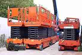 Scissor lift 12 meters and 14 meters for rent in Jeddah - image 4