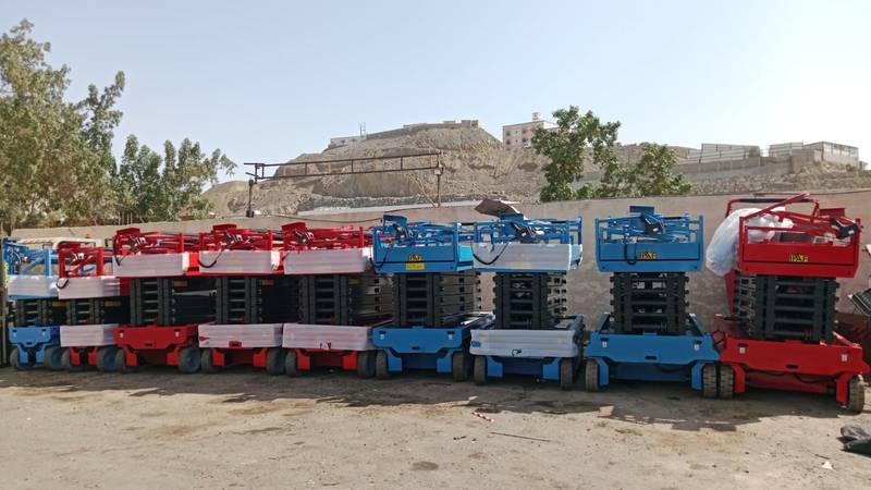 16 meter scissor lift for rent in Riyadh - image 6