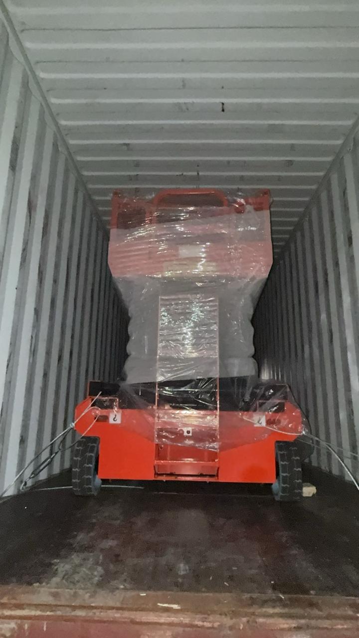 Scissor lift for rent in Jeddah // 2027 - image 4
