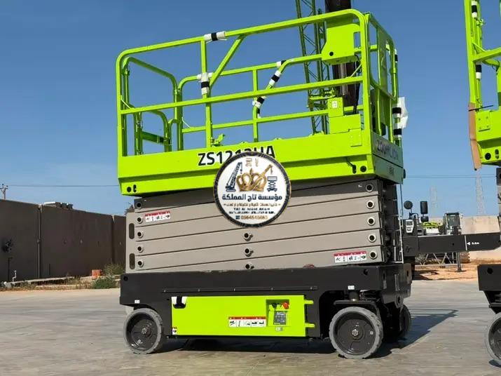 Scissor lift rental Jeddah - image 3