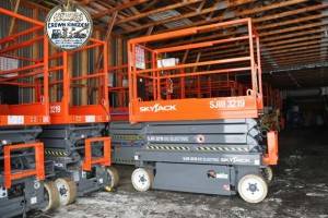 Scissor lift rental Jeddah - && - image 2