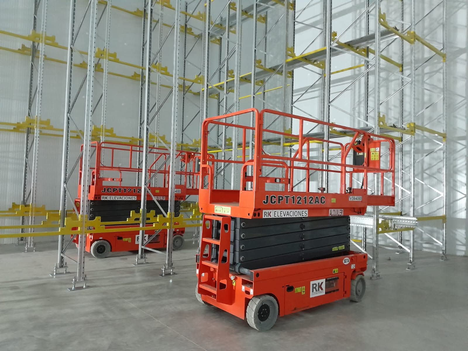Renting a scissor lift of 12 meters and 16 meter Riyadh, Al-Kharj, Diriyah