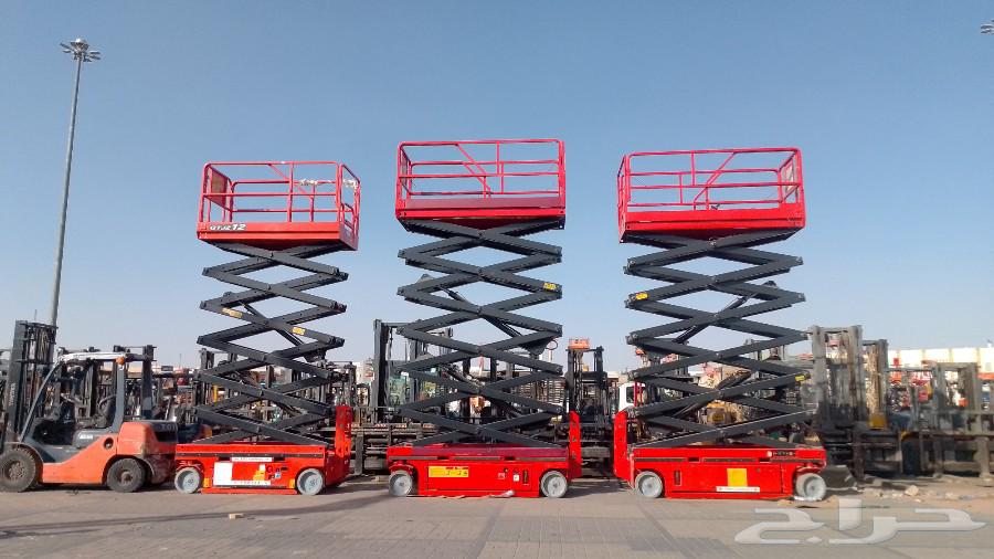 Renting a scissor lift of 12 meters and 16 meters in Dammam, Jubail, Qitaif
