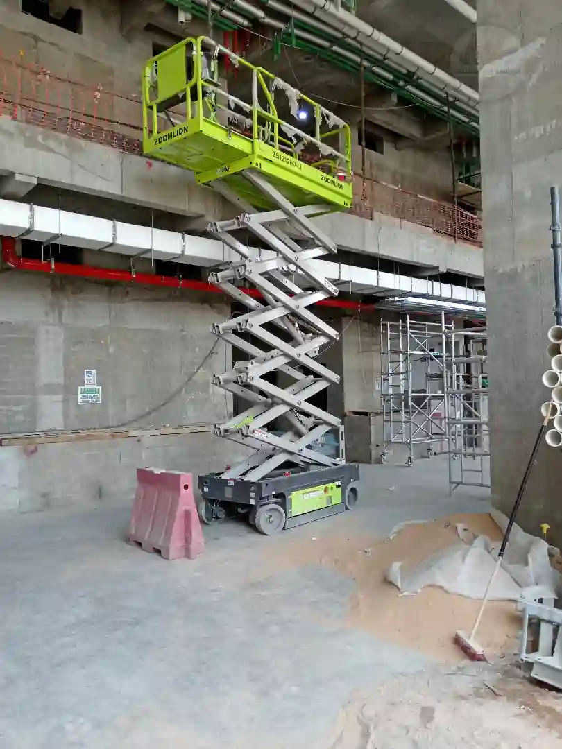 Renting a scissor lift of 12 meters and 16 meters in Mecca and Medina