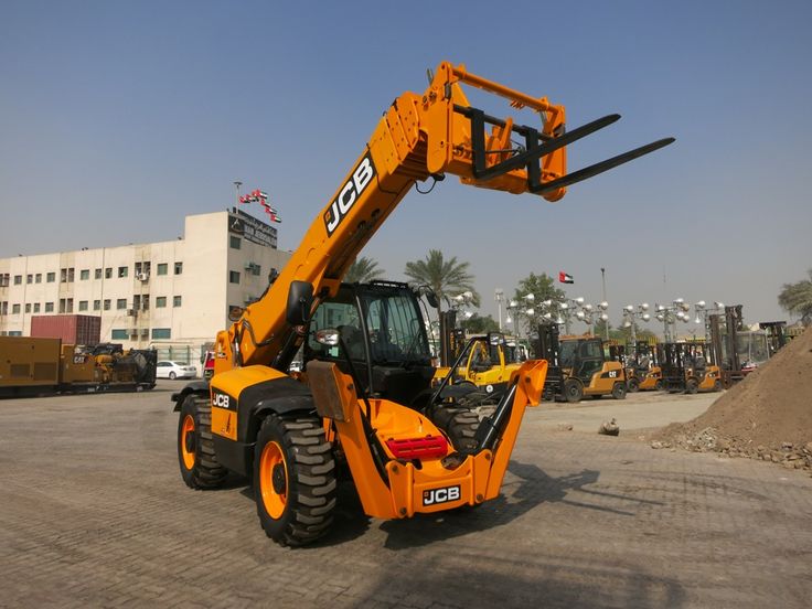 JCB 4 ton telescopic crane
