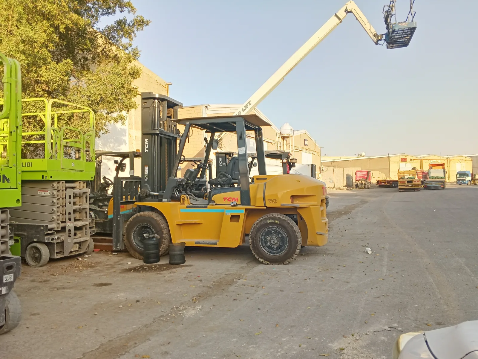 فوركلفت للإيجار القطيف الجبيل بقيق الخبر