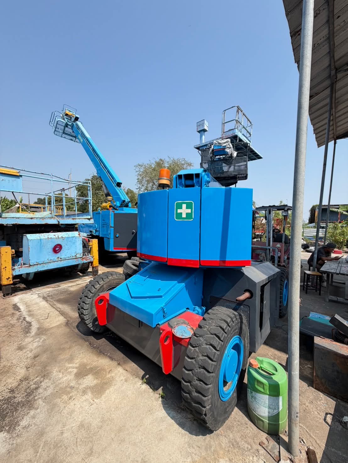 43 Meter Man Lift