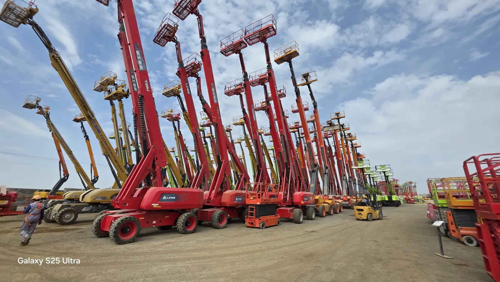Man Lift Rental Jeddah, Mecca, Medina  - 2026