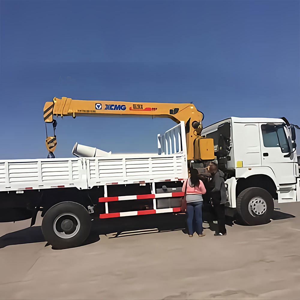 Boom truck 5 ton